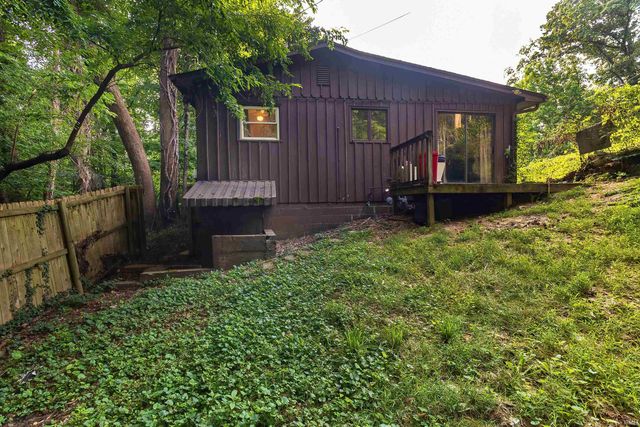 1827 N Saint Joseph Avenue, Evansville, IN 47720