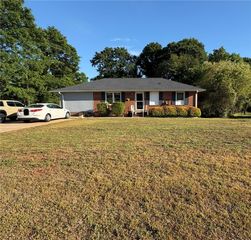 103 Elm Avenue, Anderson, SC 29625