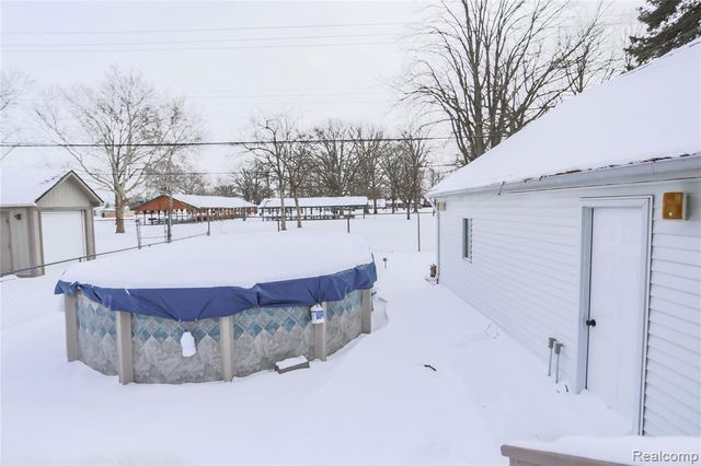 24268 Brittany Avenue, Eastpointe, MI 48021