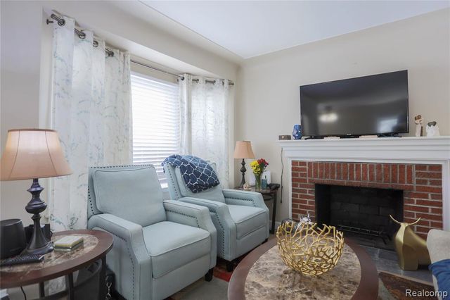 24268 Brittany Avenue, Eastpointe, MI 48021