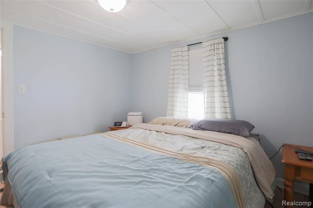 24268 Brittany Avenue, Eastpointe, MI 48021