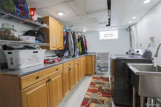 24268 Brittany Avenue, Eastpointe, MI 48021