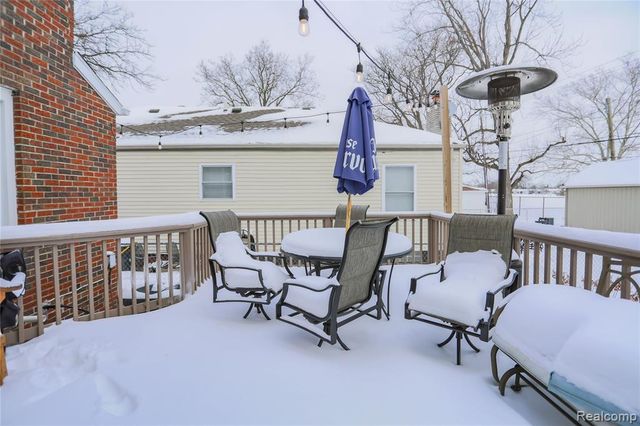 24268 Brittany Avenue, Eastpointe, MI 48021