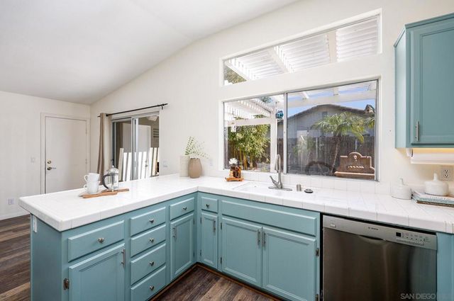 3529 La Mirada Dr, San Marcos, CA 92078