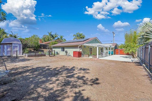 3529 La Mirada Dr, San Marcos, CA 92078