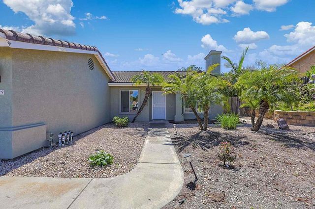 3529 La Mirada Dr, San Marcos, CA 92078