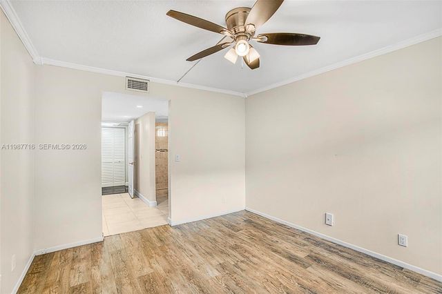 9450 Live Oak Pl 102, Davie, FL 33324