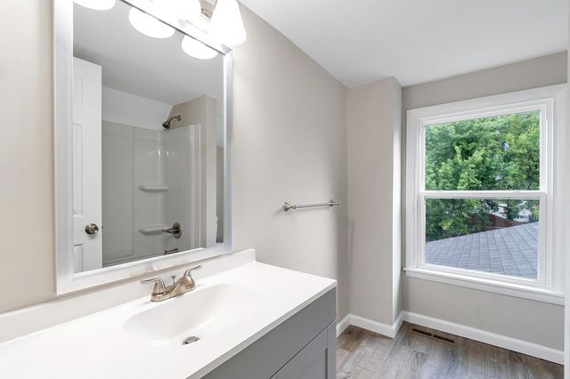 1301 E 11th Ave., Winfield, KS 67156