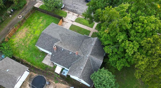 1301 E 11th Ave., Winfield, KS 67156