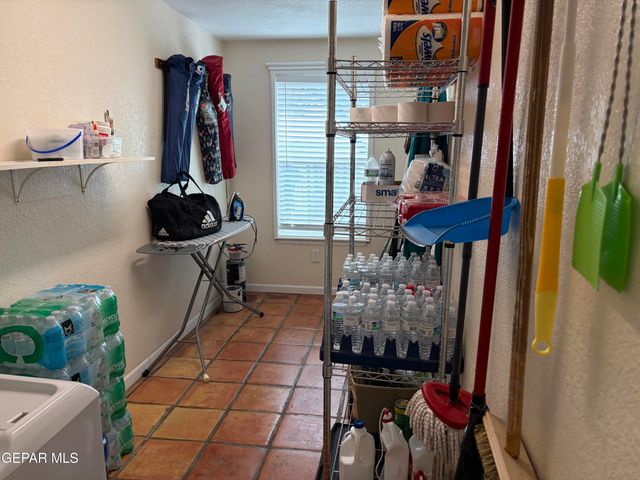 7332 SE Wilcox Drive E, El Paso, TX 79915