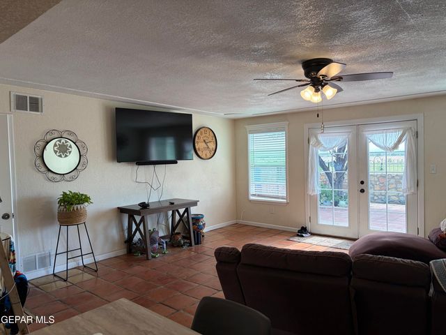 7332 SE Wilcox Drive E, El Paso, TX 79915