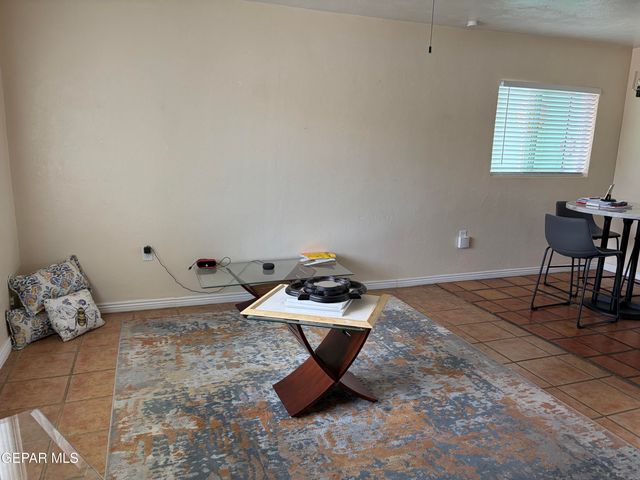 7332 SE Wilcox Drive E, El Paso, TX 79915