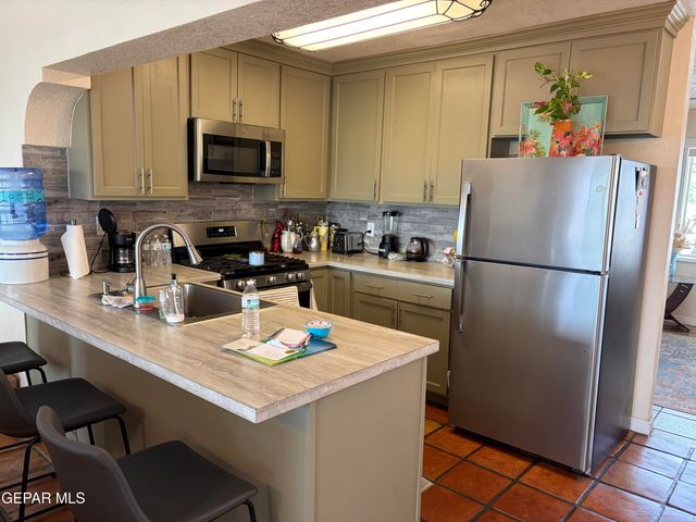 7332 SE Wilcox Drive E, El Paso, TX 79915