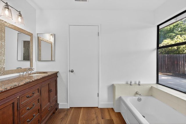 1640 Academy Ct, Stockton, CA 95207