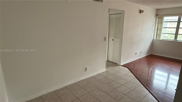 1032 Twin Lakes Dr 21-G, Coral Springs, FL 33071