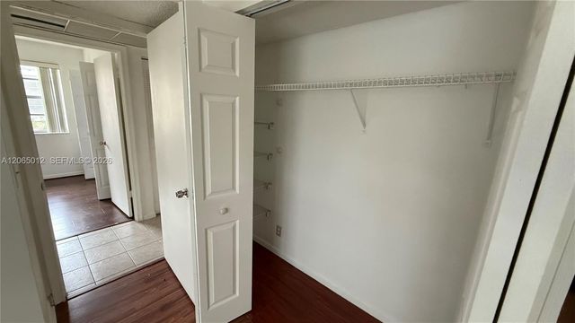 1032 Twin Lakes Dr 21-G, Coral Springs, FL 33071