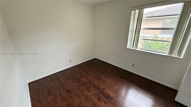 1032 Twin Lakes Dr 21-G, Coral Springs, FL 33071