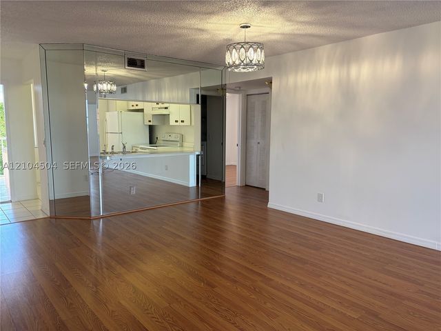 10422 NW 24th Pl 409, Sunrise, FL 33322