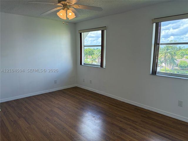 10422 NW 24th Pl 409, Sunrise, FL 33322