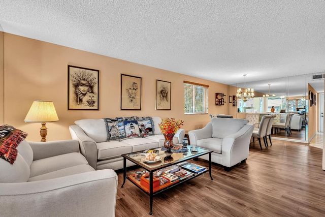 7438 N Devon Drive 212, Fort Lauderdale, FL 33321