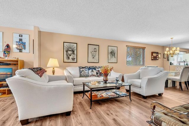 7438 N Devon Drive 212, Fort Lauderdale, FL 33321