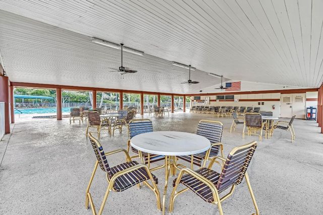 7438 N Devon Drive 212, Fort Lauderdale, FL 33321