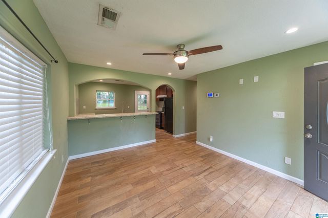 1544 26TH AVENUE N, Hueytown, AL 35023