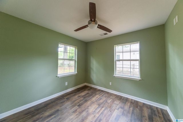 1544 26TH AVENUE N, Hueytown, AL 35023