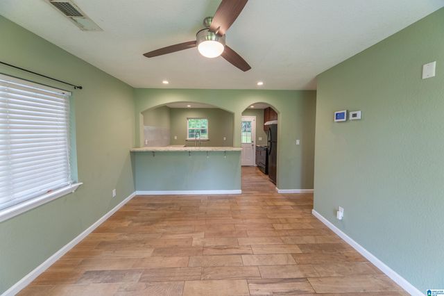 1544 26TH AVENUE N, Hueytown, AL 35023