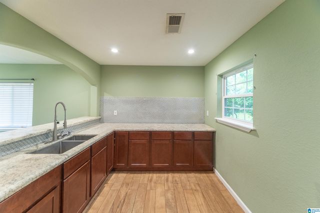 1544 26TH AVENUE N, Hueytown, AL 35023