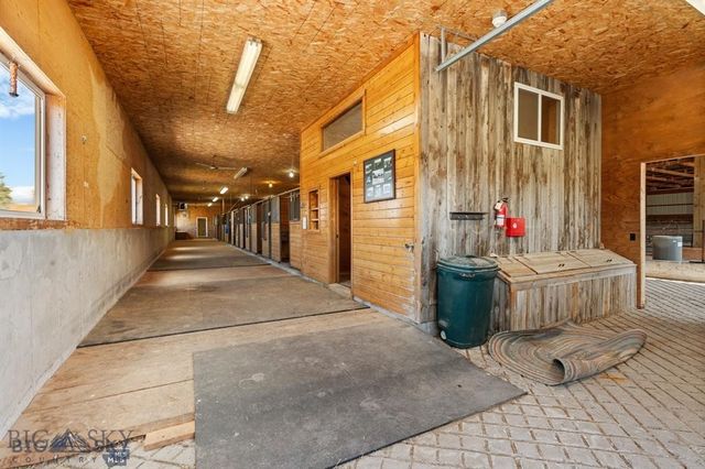 8555 Camp Creek Road, Manhattan, MT 59741