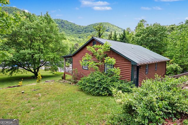 18 Charlie Mountain Road, Clayton, GA 30525
