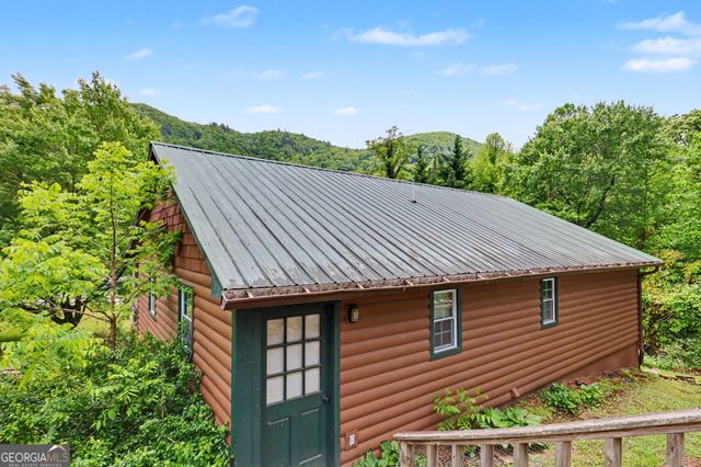 18 Charlie Mountain Road, Clayton, GA 30525