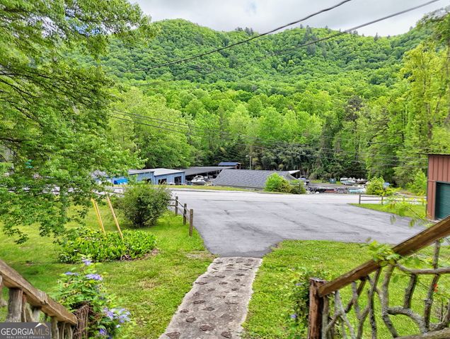 18 Charlie Mountain Road, Clayton, GA 30525
