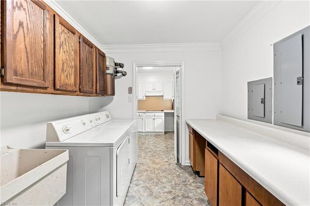 50 Willow RD, Hampton, VA 23664