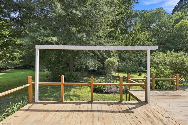 50 Willow RD, Hampton, VA 23664