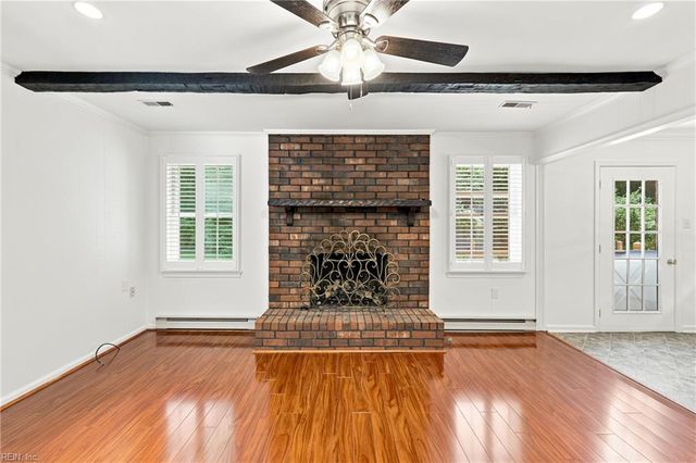50 Willow RD, Hampton, VA 23664