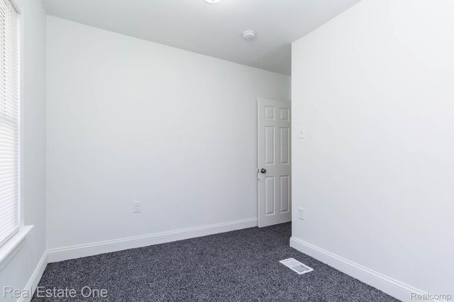 18666 Carrie Street, Detroit, MI 48234