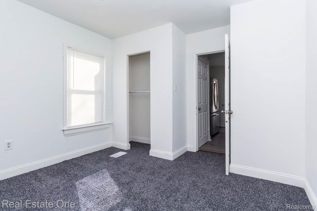 18666 Carrie Street, Detroit, MI 48234