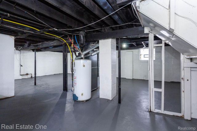 18666 Carrie Street, Detroit, MI 48234