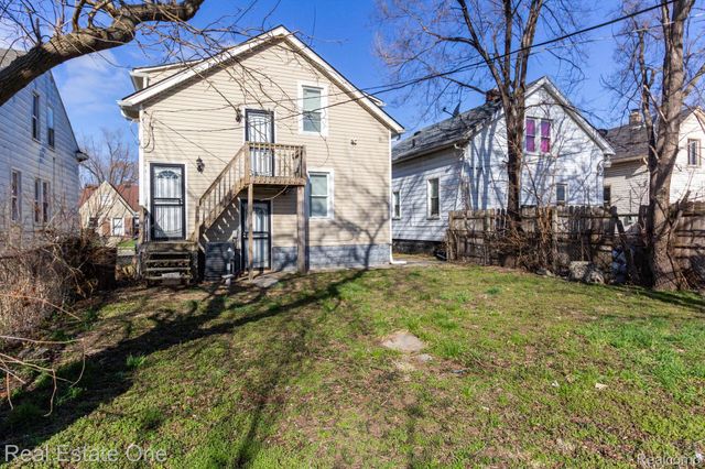 18666 Carrie Street, Detroit, MI 48234