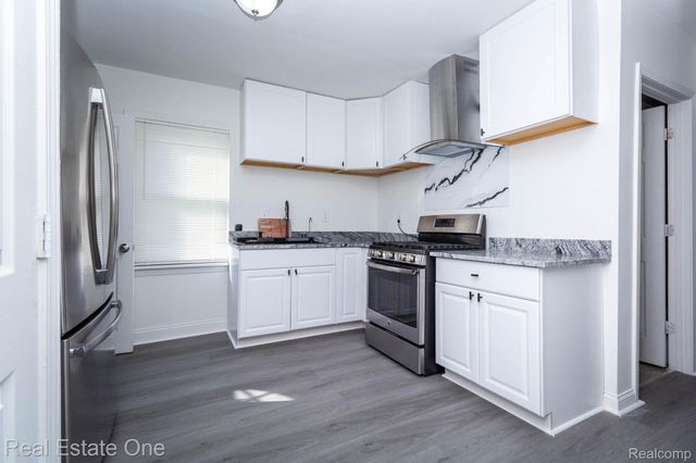 18666 Carrie Street, Detroit, MI 48234