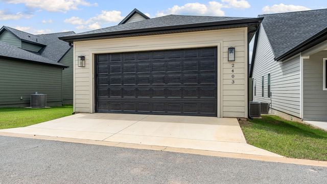 2403 31st Street, Rogers, AR 72758