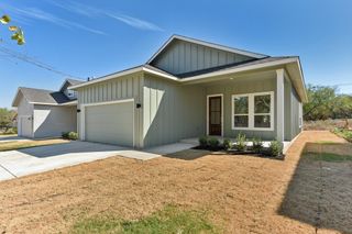855 Cypress LN, Cottonwood Shores, TX 78657