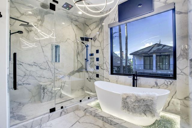 5158 Huckleberry Circle, Houston, TX 77056