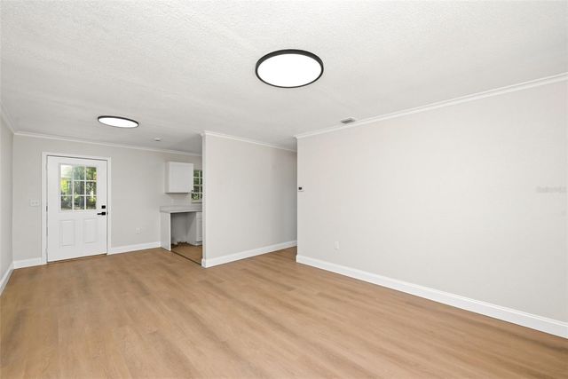 2115 WOODLAND BOULEVARD, Leesburg, FL 34748