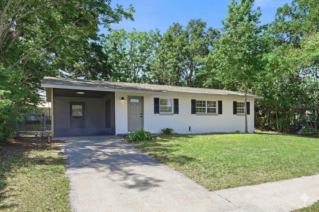 2115 WOODLAND BOULEVARD, Leesburg, FL 34748