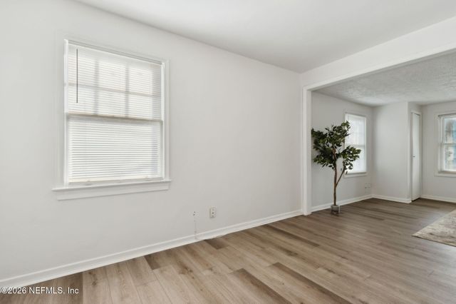 4520 BIRKENHEAD Road, Jacksonville, FL 32210