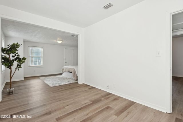 4520 BIRKENHEAD Road, Jacksonville, FL 32210