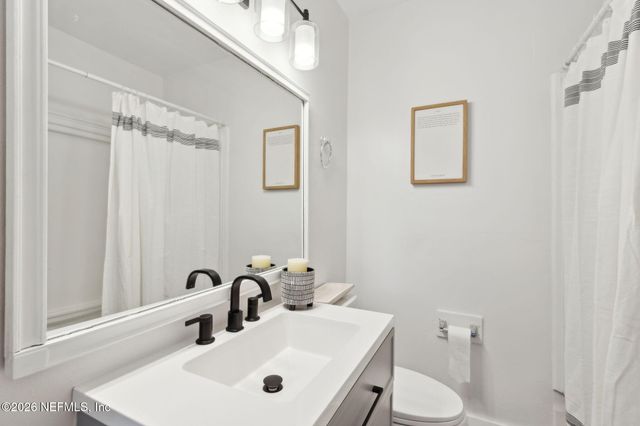 4520 BIRKENHEAD Road, Jacksonville, FL 32210